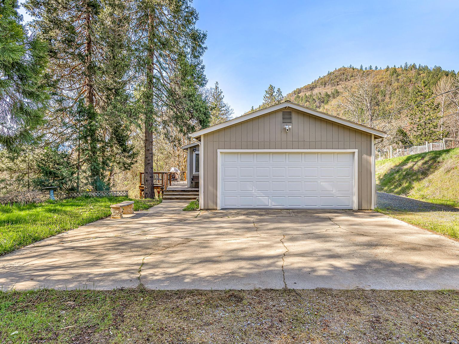 Applegate Garage Doors Dandk Organizer