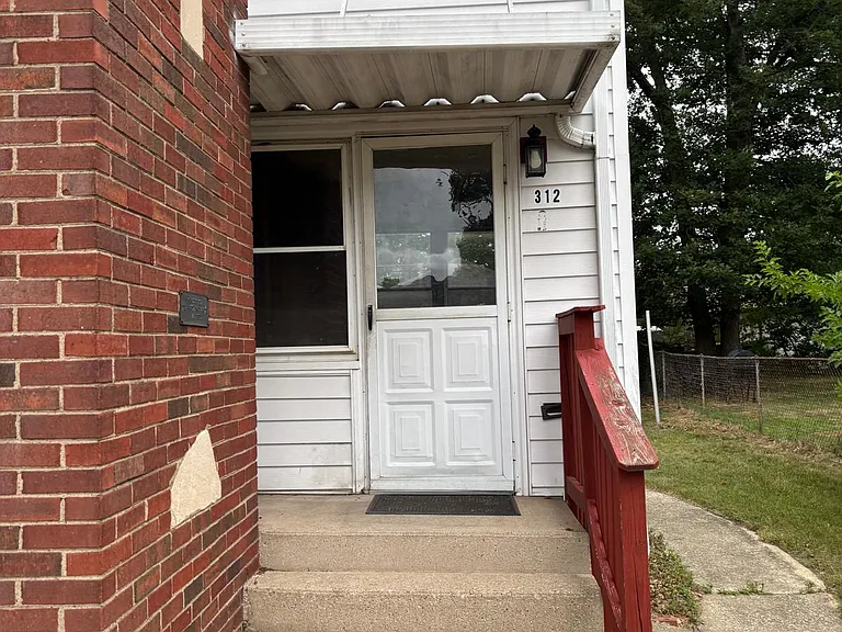 312 S Porter St — Photo 3