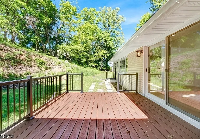 306 Warrenville Rd — Photo 37