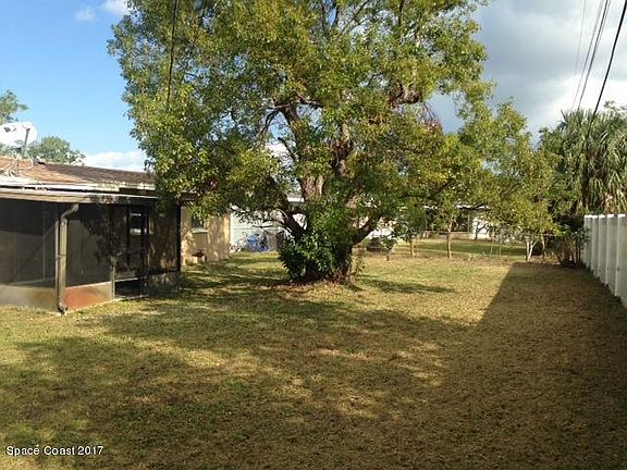 4th image of 985 Sarazen Dr