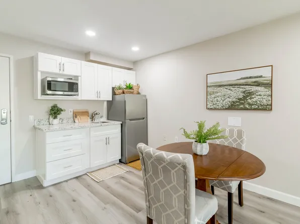 Quail Lodge Retirement Community, 4850 Deer Valley Rd #485e0202d, Antioch, CA 94531