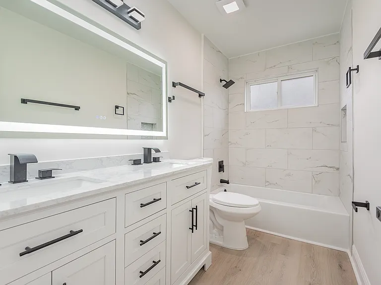 1650 Leach Cir — Photo 17
