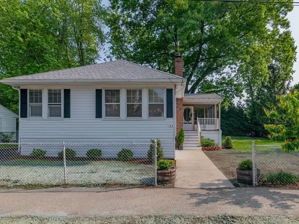49 Copley St, Quincy, MA 02170