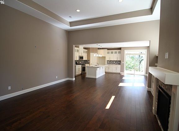 4th image of 1315 NE 48th Cir