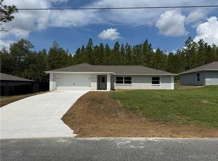 9030 N Paradisea Dr, Citrus Springs, FL 34433