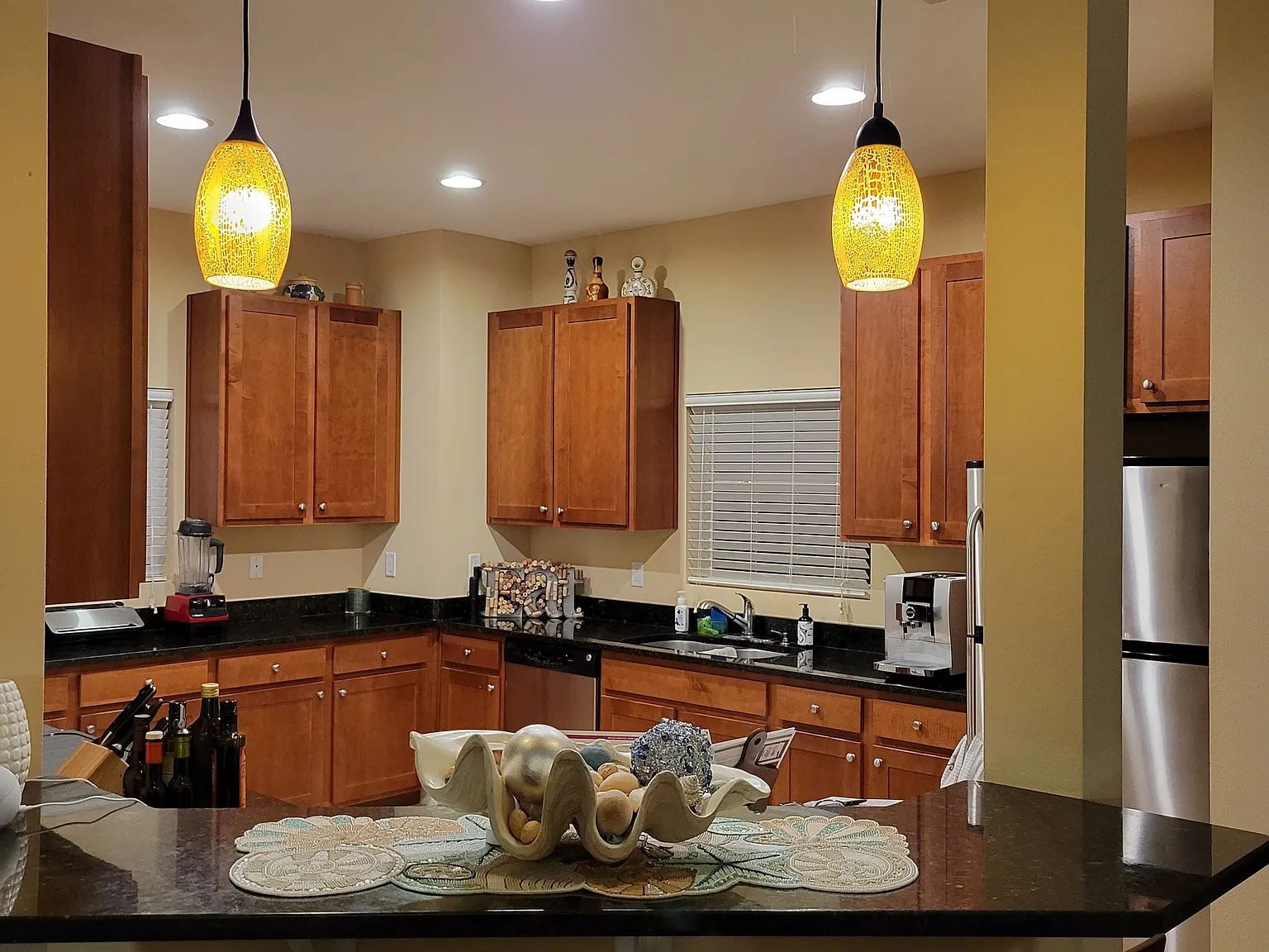 3 bed, 2.5 bath, 1773 sqft, $2,990 — Photo 2