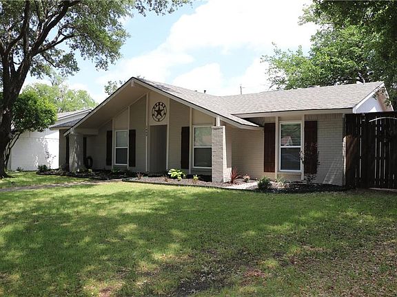 2nd image of 1409 Windy Meadow Dr