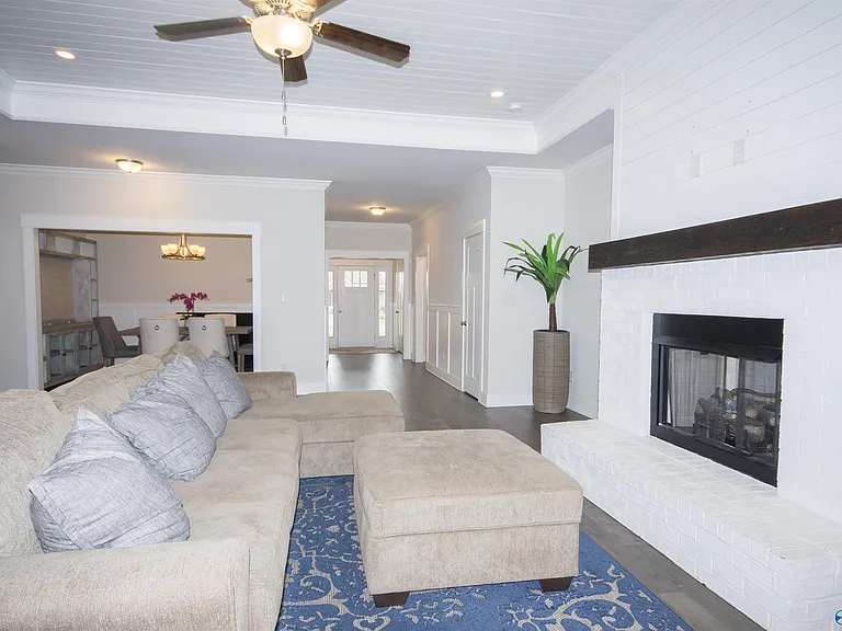 100 Bartram Way — Photo 23