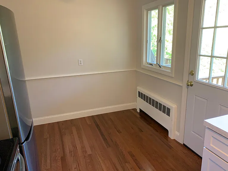 16 Saran Ave #1 — Photo 5