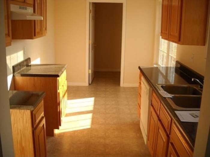 2nd image of 5617 Lon Roberts Dr