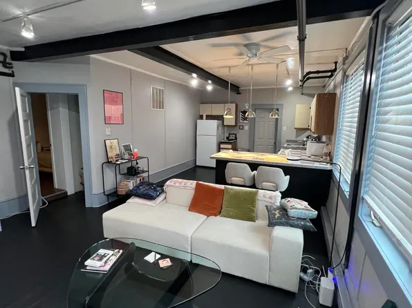 2 Saint John St, Plains, PA 18705