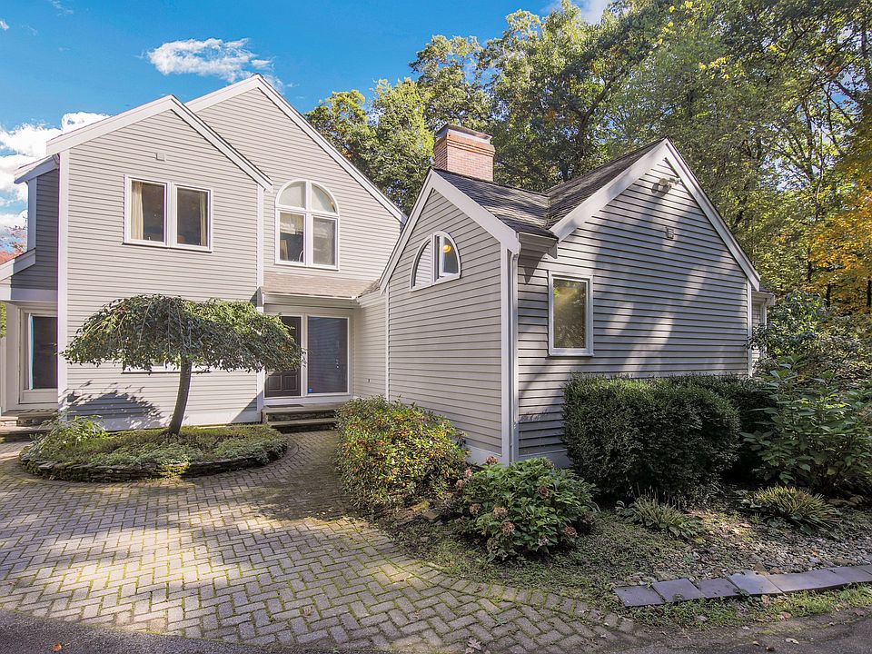 1st image of 410 College Rd