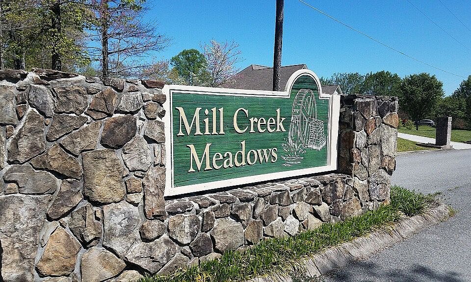 1st image of 218 Rock Cress Dr