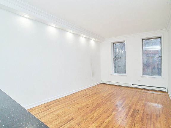 4th image of 373 W 126th St APT 2B