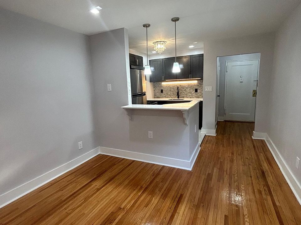 1st image of 71 Forest Hill Pkwy APT 1A
