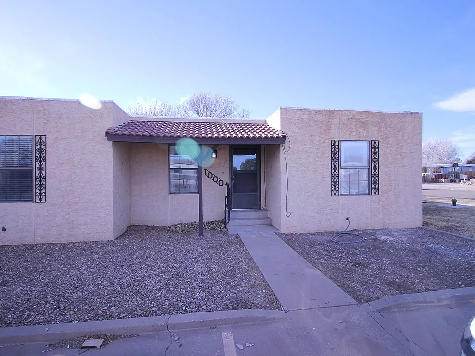 1000 Mockingbird Ln