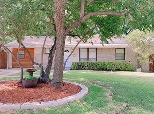 1039 Fairmeadows Cir, Duncanville, TX 75116