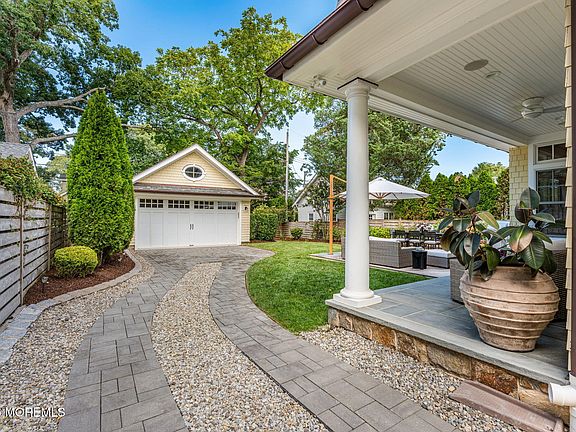 2nd image of 218 Worthington Avenue