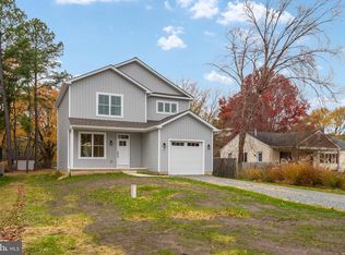 208 Long Point Rd, Stevensville, MD 21666