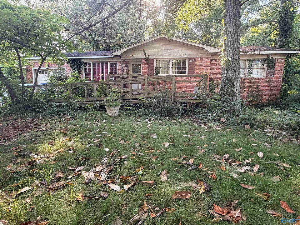 1st image of 2207 Laverne Dr NW
