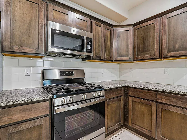 11500 Summer Dr #B — Photo 10