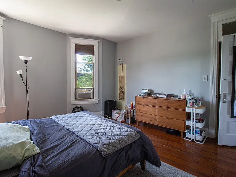 148 Adams St NW — Photo 14