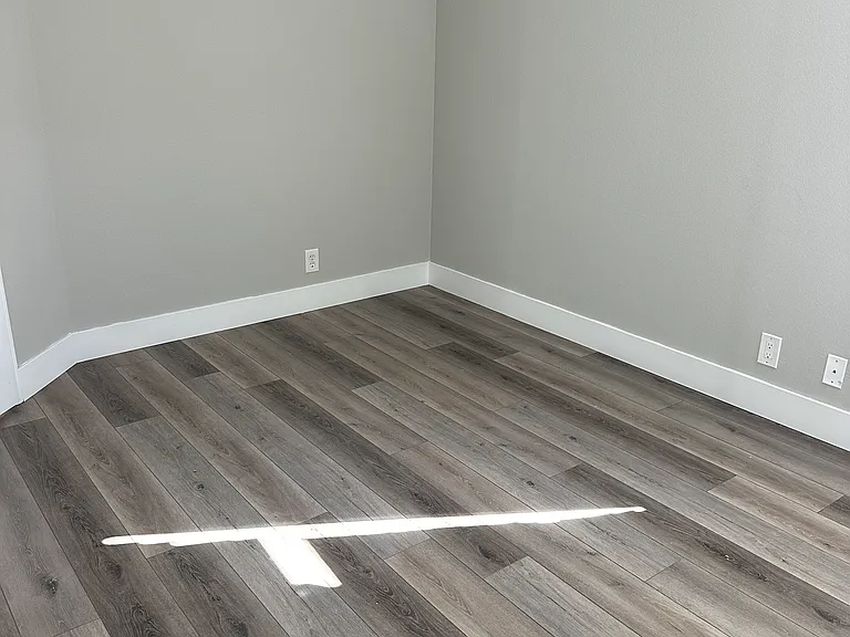 204 Calabria Ct — Photo 13