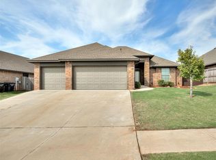1017 Dayton Ln, Moore, OK 73160