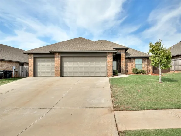 1017 Dayton Ln, Moore, OK 73160
