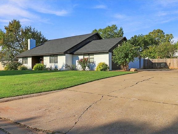5th image of 1009 Mac Dr