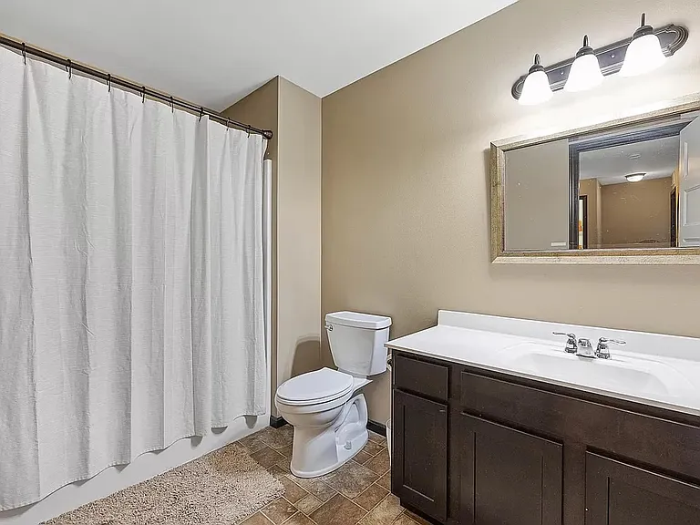 460 Churchill Dr — Photo 9