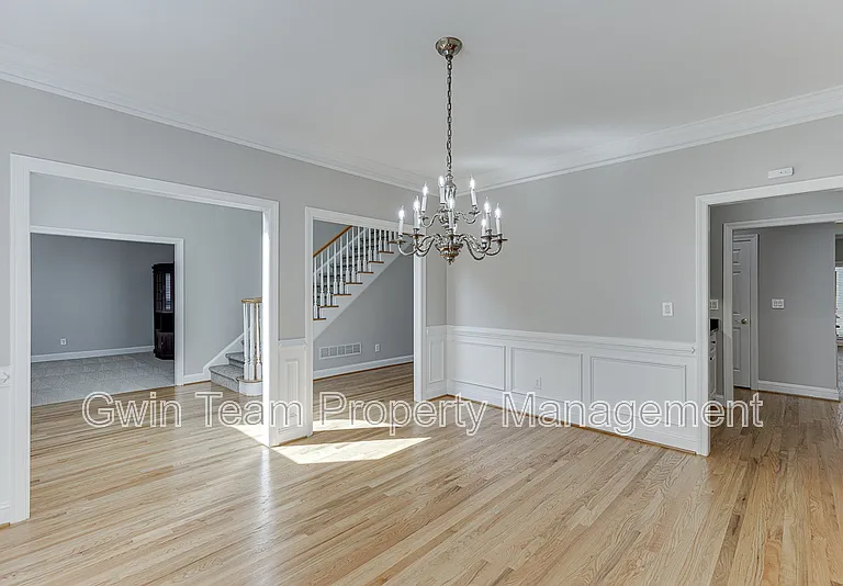 9345 Riverclub Pkwy — Photo 6