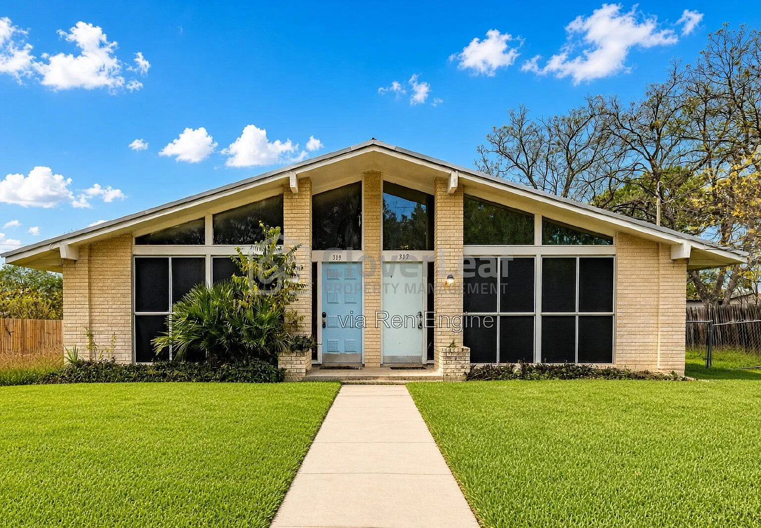 2 bed, 1.0 bath, 1197 sqft, $1,100 — Photo 3