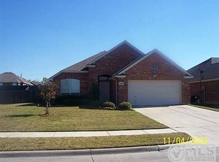 1606 Wavecrest Dr, Glenn Heights, TX 75154
