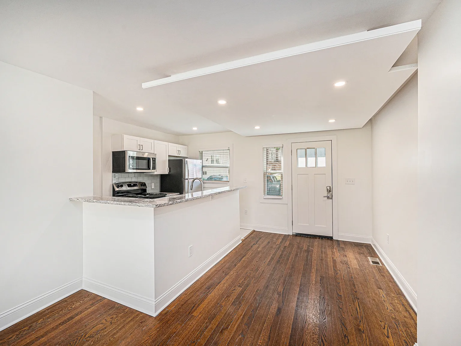 Baltimore Townhomes - 5044 — Photo 1