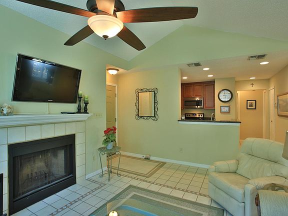 4th image of 4278 Sun Village Ct #270