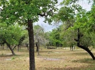 136 Deep Woods Dr, Seguin, TX 78155