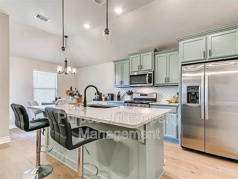 8701 Ricard Dr — Photo 8