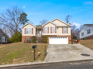 1867 Coffee Tree Ln, Soddy Daisy, TN 37379
