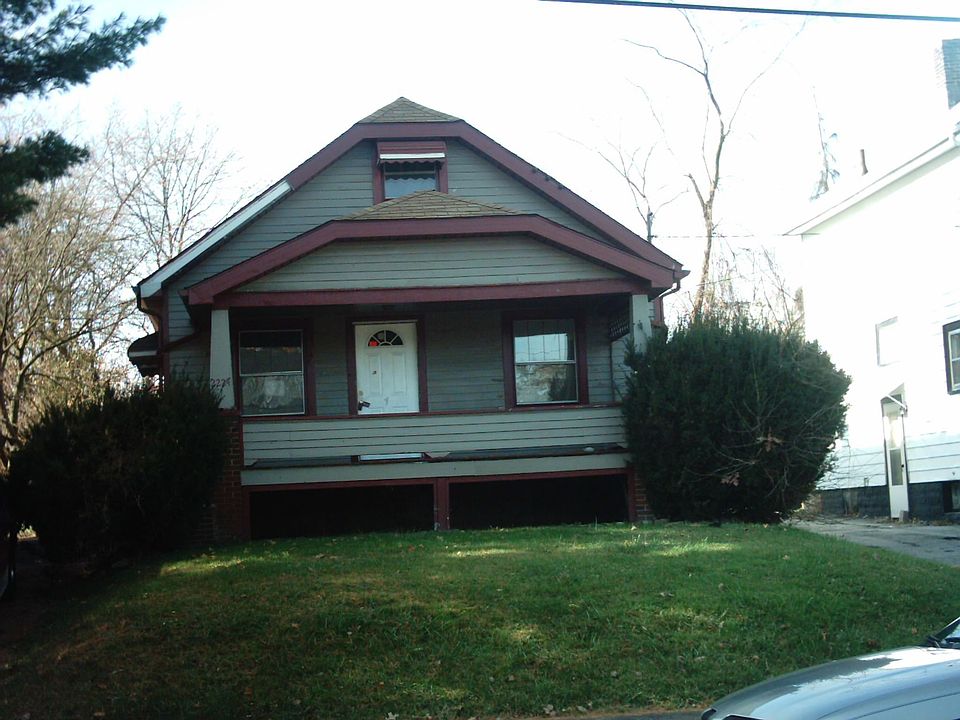 2224 Ash Street