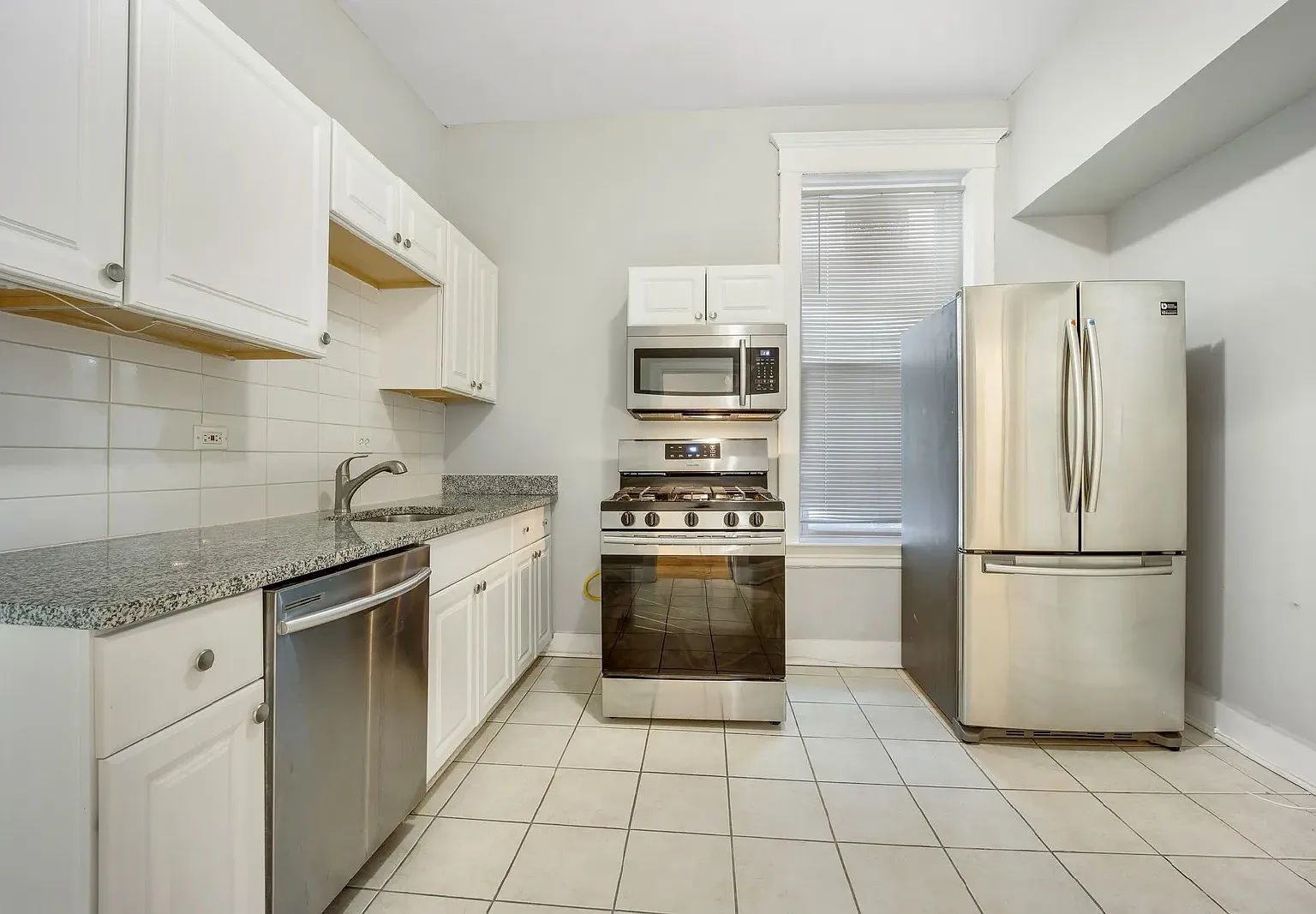 3131 W Augusta Blvd — Photo 4
