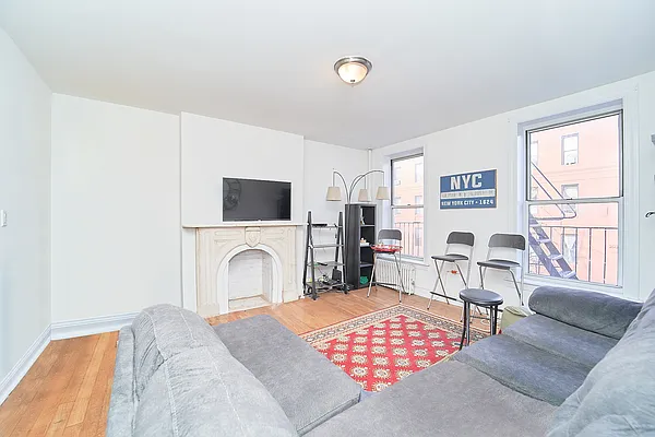 Rented by Living New York | media 10