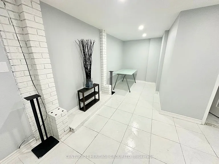 32 Histon Cres #LOWER — Photo 5