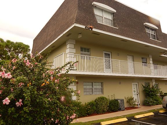 2nd image of 1901 Indian River Blvd #207
