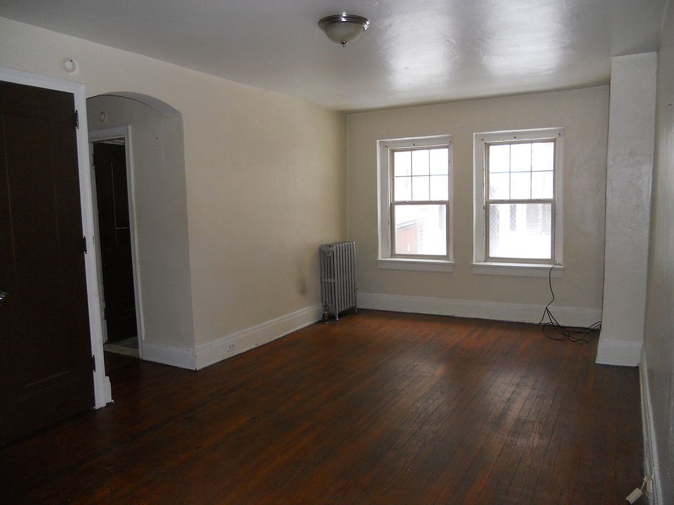 1st image of 209 Elmwood Ave APT 10