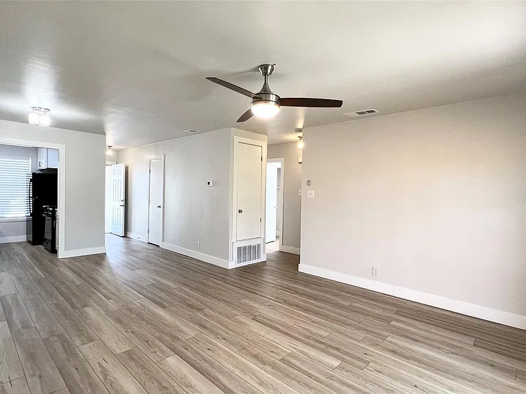 11208 Renel Dr #A — Photo 2