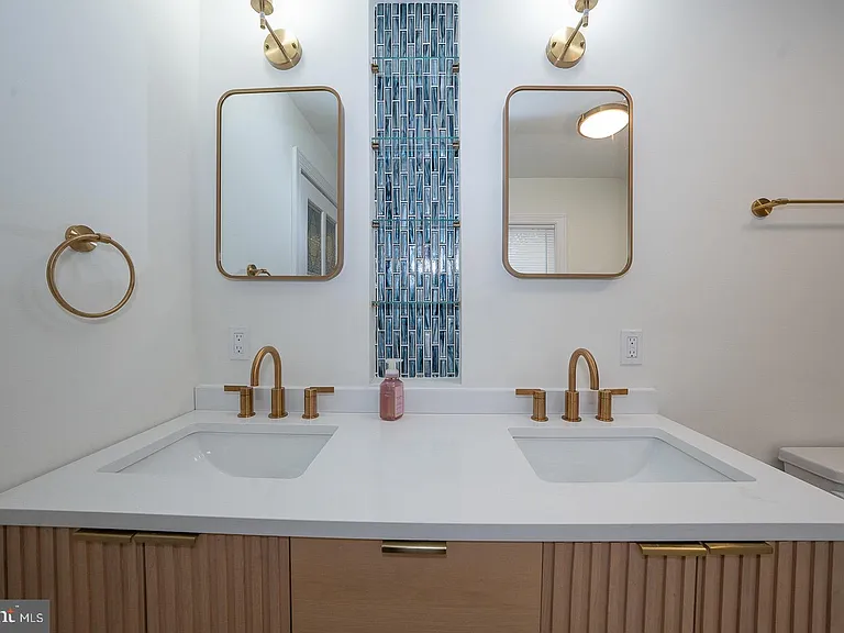 717 Miller St — Photo 20