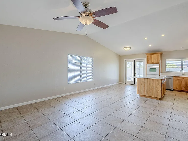 7707 S Kenwood Ln — Photo 27