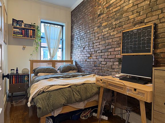 5th image of 245 E 2nd St APT 8