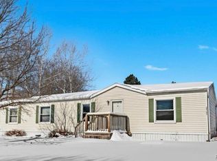 2565 Buckeye Dr, Clarkston, MI